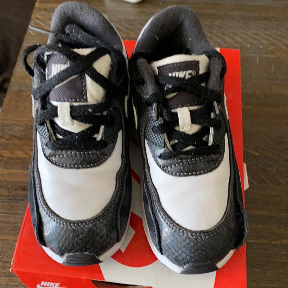 Nike Air Max. 90 Toddler size 10C